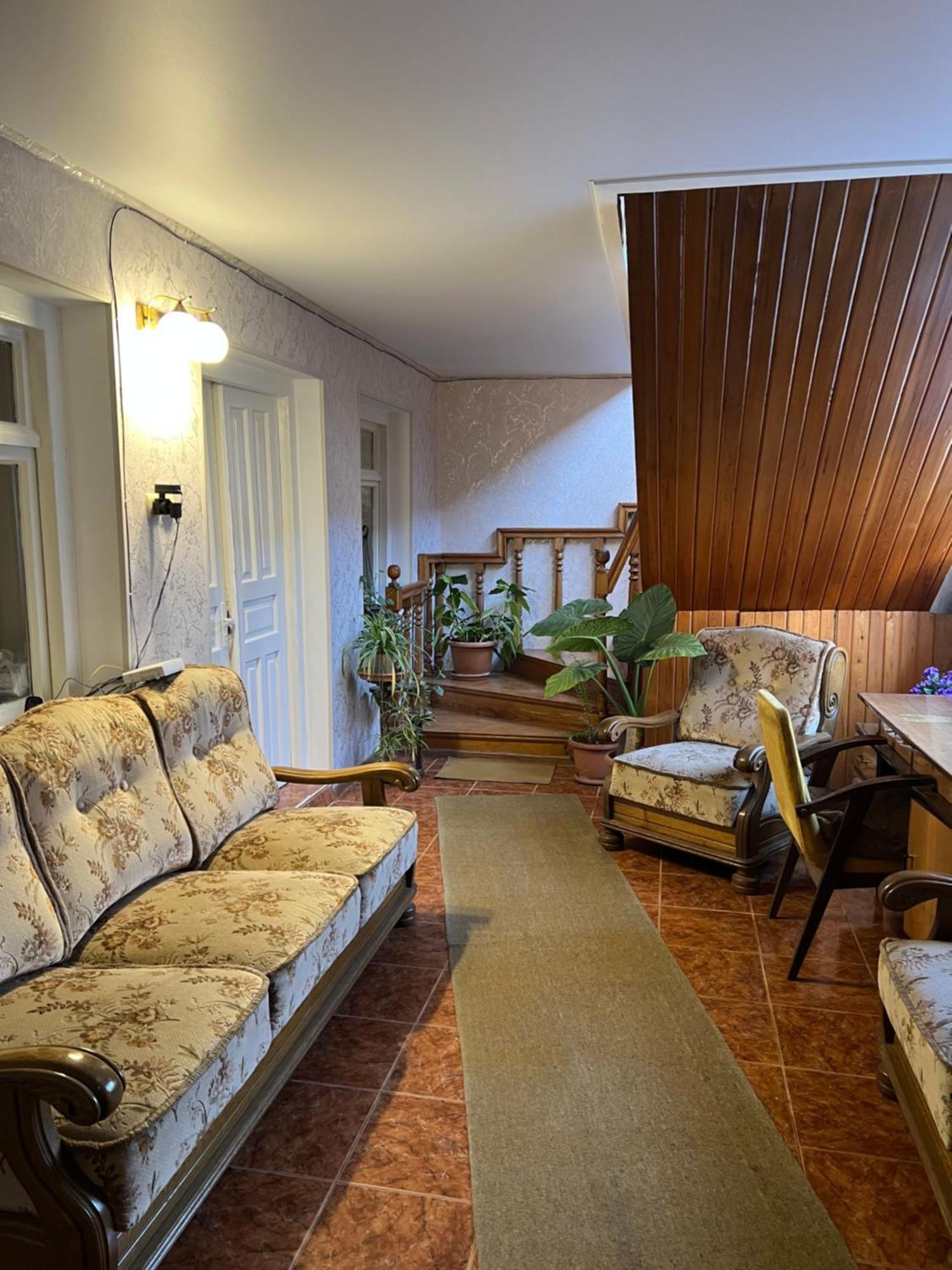 Guesthouse Lilia &Wine Celler テラヴィ エクステリア 写真