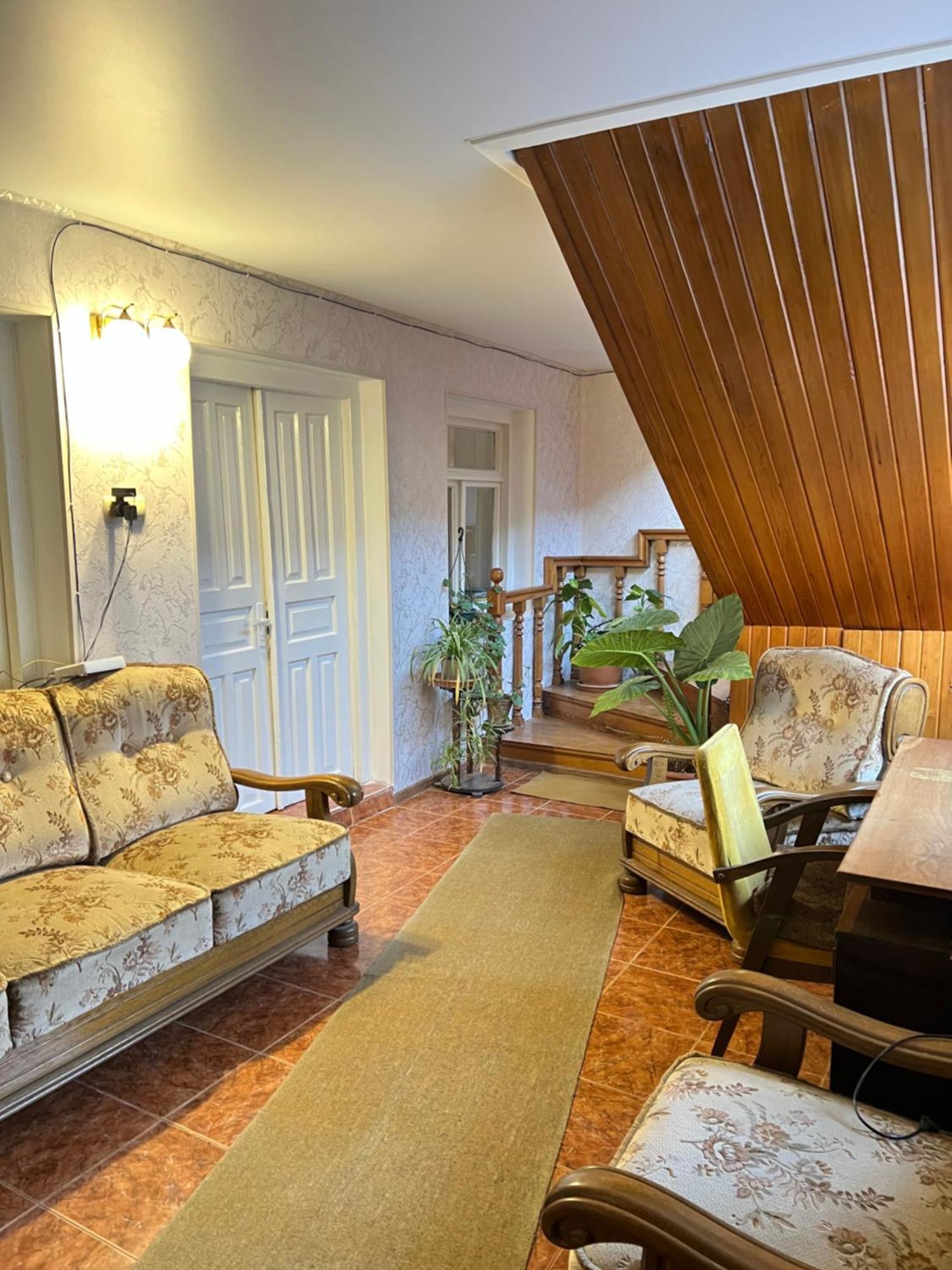 Guesthouse Lilia &Wine Celler テラヴィ エクステリア 写真